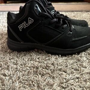 Fila Basketball Shoes Black Men's Shoes NWOT have the box